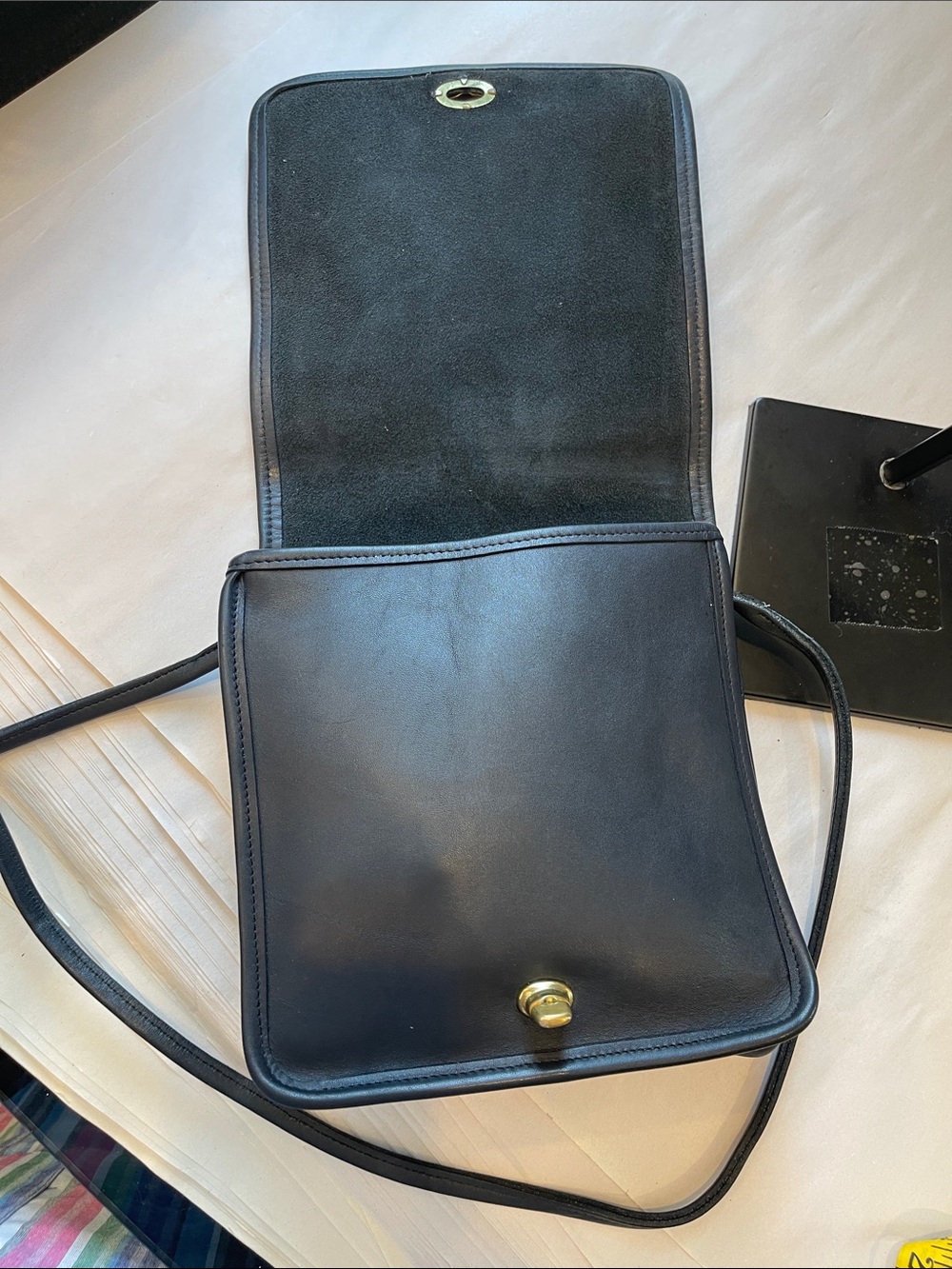 VTG Coach COMPACT POUCH Glovetanned Leather crossbody made in USA 90s - Picture 8 of 16